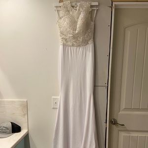 Wedding dress